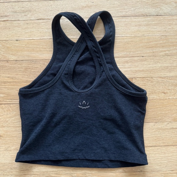 Beyond Yoga Charcoal Racerback Top - Picture 2 of 3